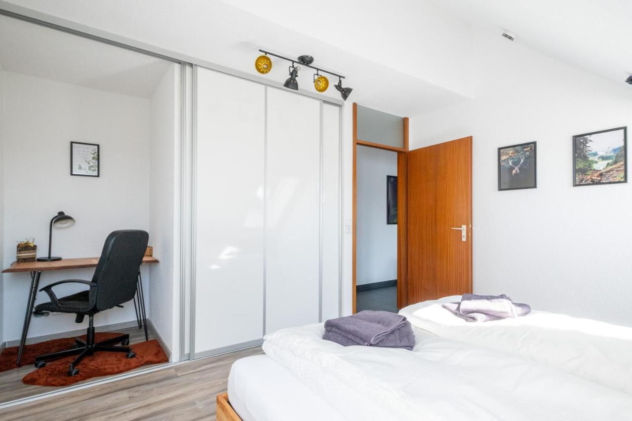 Nature Terminal Apartment - Unterwegs Zuhause Steinenbronn Exteriör bild